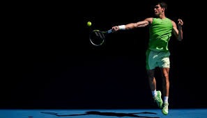 英媒：巴黎比曼联更有希望签下奥斯梅恩，恩里克说服了球员