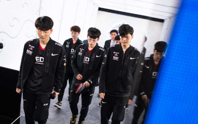 以尤文图斯 以尤文图斯